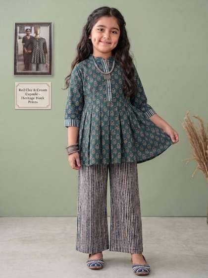 Here&Now X Kinder
                    Kids Girls Ethnic Motifs Printed Pleated Pure Cotton
                    Kurti with Palazzos