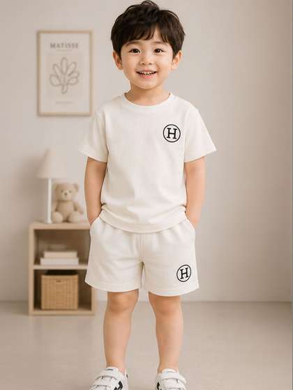 YK Boys T-shirt
                            with Shorts