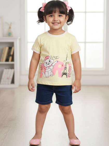 V-Mart Girls Printed
                    T-shirt
