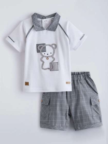 Hopscotch Boys
                    Embellished T-shirt with Shorts