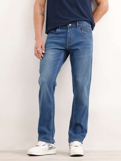 WROGN Men Straight
                        Fit Mid-Rise Light Fade Stretchable Jeans