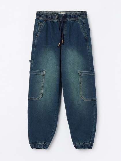 Fame Forever by
                    Lifestyle Boys Regular Fit Mid-Rise Light Fade
                    Jeans