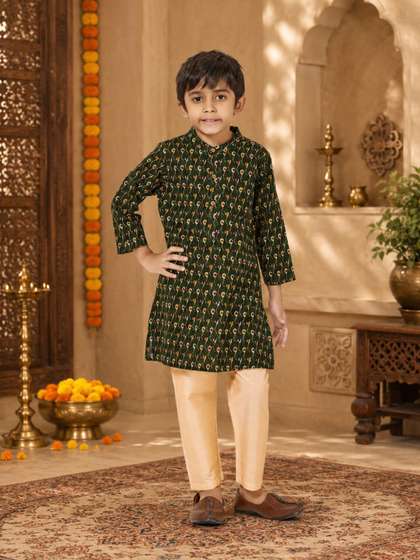 VIKRI By Khushboo Parekh
                    Boys Ethnic Motifs Printed Regular Pure Cotton Kurta
                    with Pyjamas