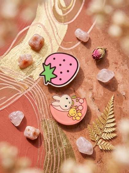 Radhya Accessories Girls
                    Set of 2 Tic Tac Hair Clip