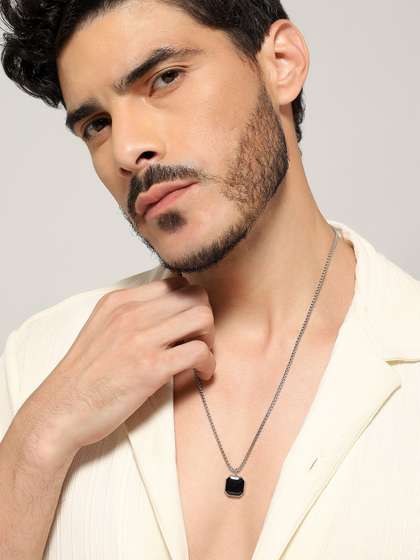Jewelor Men Cuban Box
                    Chain Enamel Square Silver platted Pendant with
                    chains