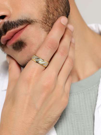 Jewelor Men Frosted Wave
                    Carved Knuckle Gold Platted Finger Ring