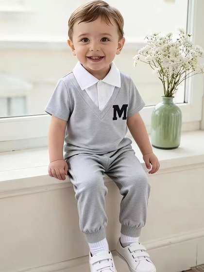 B BARKAT Unisex Kids
                    Printed T-shirt