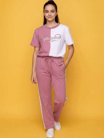 V-Mart Girls
                    Colourblocked T-shirt