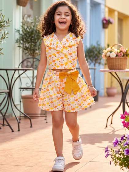 Aj DEZInES Girls Swan
                    Printed Shirt Collar Pure Cotton Top With Shorts