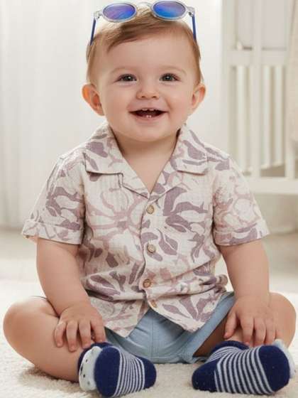 V-Mart Boys Printed
                        Casual Shirt