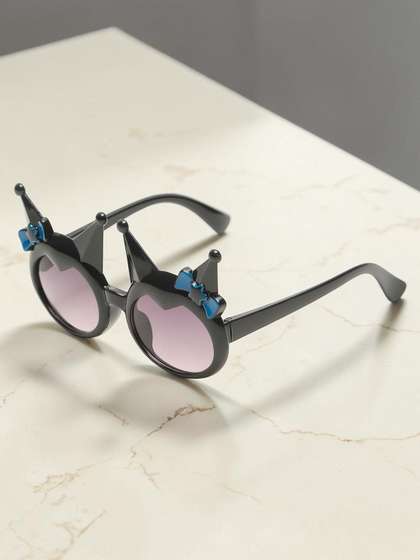Stoln Girls Black Lens
                    & Black Round Sunglasses with UV Protected Lens