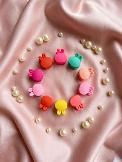Radhya Accessories Girls
                    Claw Clip