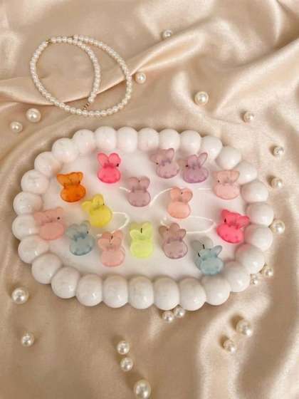 Radhya Accessories Girls
                    Claw Clip
