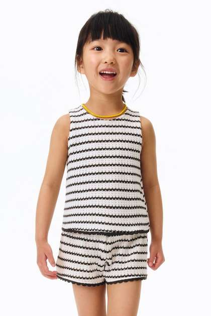 H&M Textured-Knit
                    Shorts
