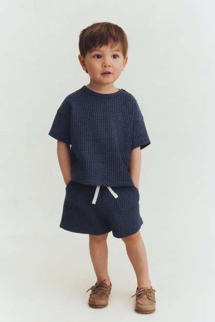 H&M 2-piece waffled
                    cotton set