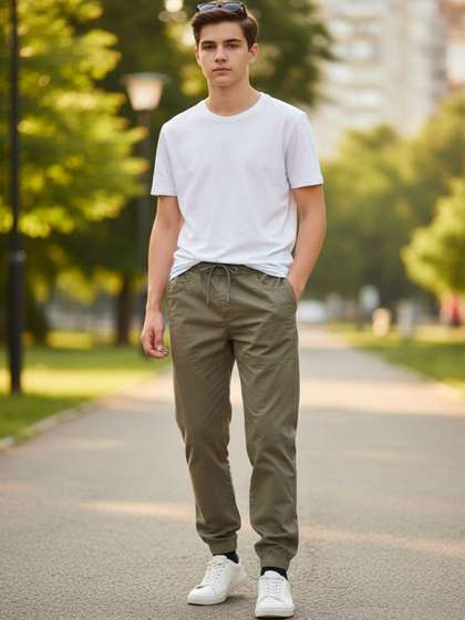 V-Mart Boys Regular Fit
                    Joggers