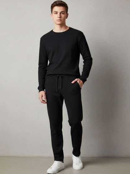 V-Mart Boys Regular Fit
                    Joggers