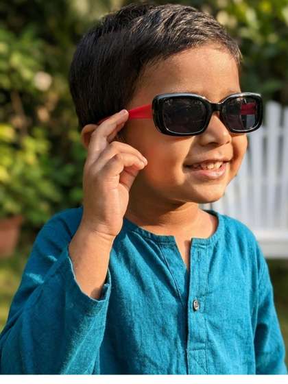 Biglilpeople Unisex Kids
                    Black Lens & Red Square Sunglasses