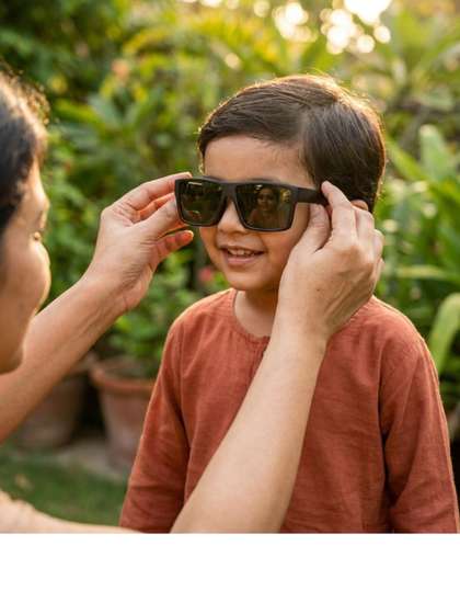 Biglilpeople Unisex Kids
                    Green Lens & Black Square Sunglasses