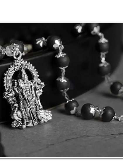 ELEVATE INDIA Unisex
                    Silver-Plated Antique Necklace