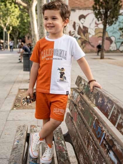 BAESD Boys
                      Colourblocked T-shirt with Shorts