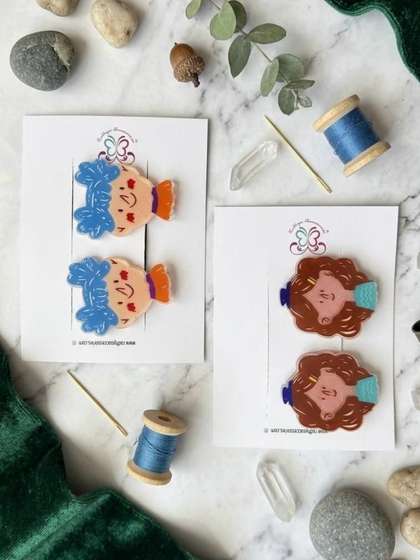 Radhya Accessories Girls
                    Set of 4 Tic Tac Hair Clip