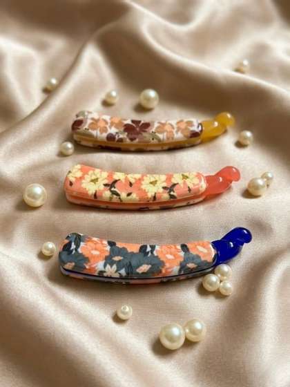 Radhya Accessories Girls
                    Set of 3 Banana Clip