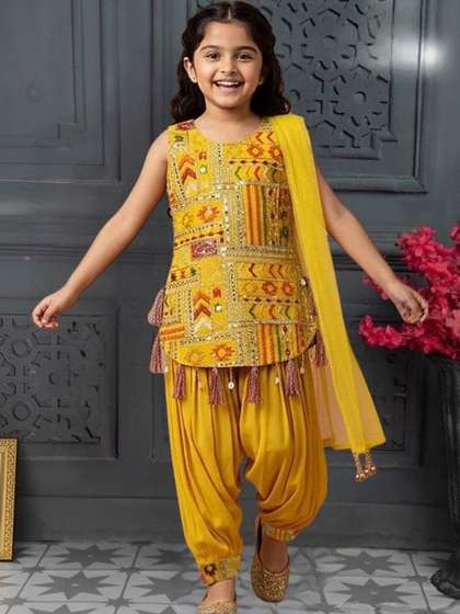 SUNCITY FASHION MART
                    Girls Ethnic Motifs Embroidered Regular Mirror Work
                    Kurta with Patiala & With Dupatta