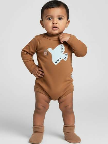 YK Unisex Kids
                    Embroidered Sleepsuit