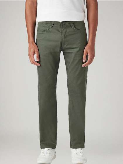 Levis Men Straight Fit Mid-Rise Jeans