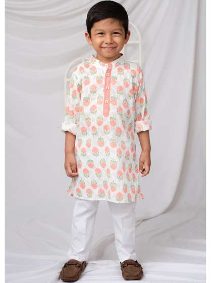 LITTLE COLLARS Boys
                    Ethnic Motifs Printed Regular Pure Cotton Kurta with
                    Trousers