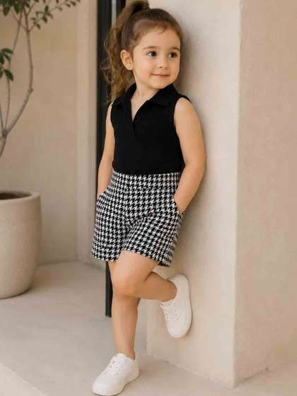 Parasense Girls T-shirt
                    with Shorts