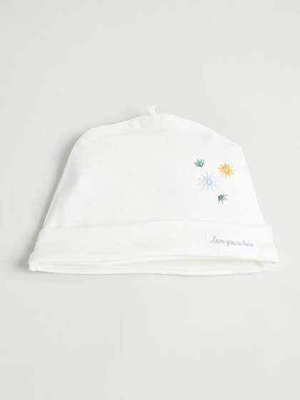 Juniors by Babyshop
                    Girls Embroidered Beanie
