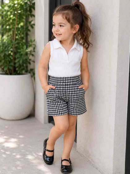 Parasense Girls
                      T-shirt with Shorts