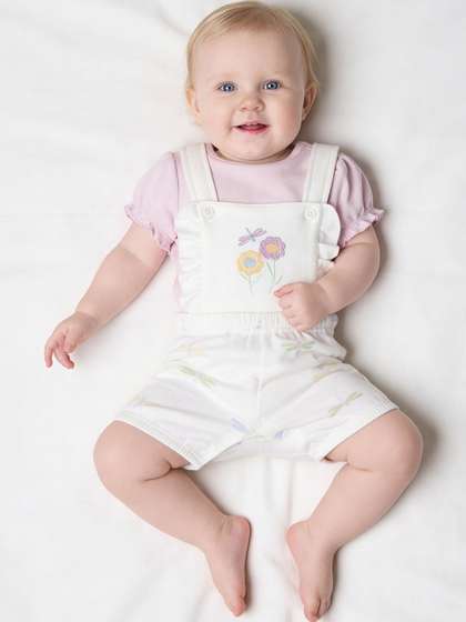 Juniors by Babyshop
                    Infant Girls Floral Printed Pure Cotton Short
                    Dungarees With T-Shirt