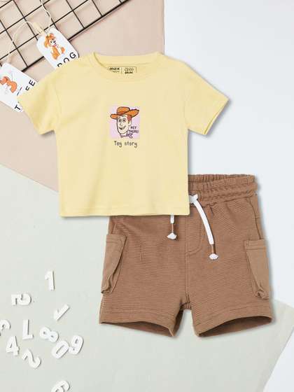 max Boys Printed
                      T-shirt with Shorts