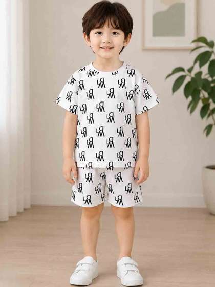 Parasense Boys Printed
                    T-shirt with Shorts