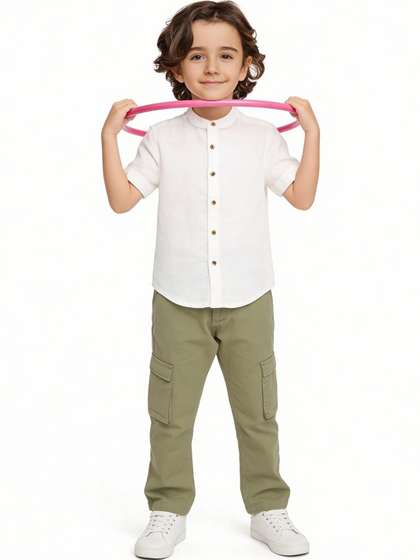 Pantaloons Junior Boys
                    Straight Fit Cargos Trousers