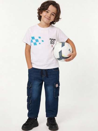 Pantaloons Junior Boys
                      Regular Fit Mid-Rise Light Fade Jeans