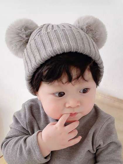 Adorazone Kids Woollen
                      Fur Knitted Pom Pom Beanie