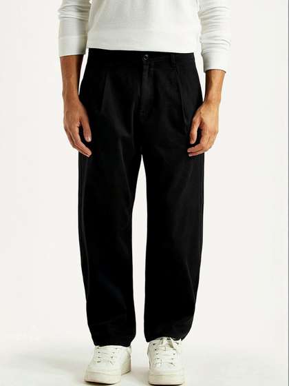 Levis Men Relaxed Fit Mid-Rise Jeans