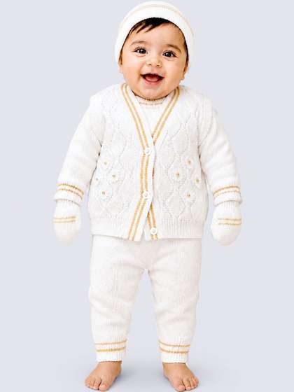 Little Surprise Box
                    Infants Pack Of 6 Baby Apparel Gift Set
