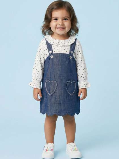Nauti Nati Infant Girls
                    Pure Cotton Pinafore Dress With Polka Dots Printed
                    Ruffled Top