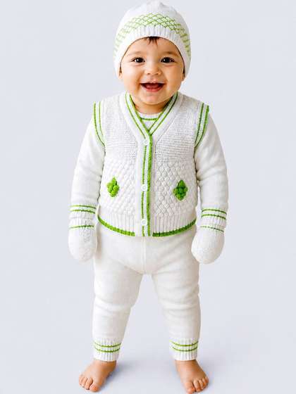 Little Surprise Box
                    Infants Pack Of 6 Baby Apparel Gift Set