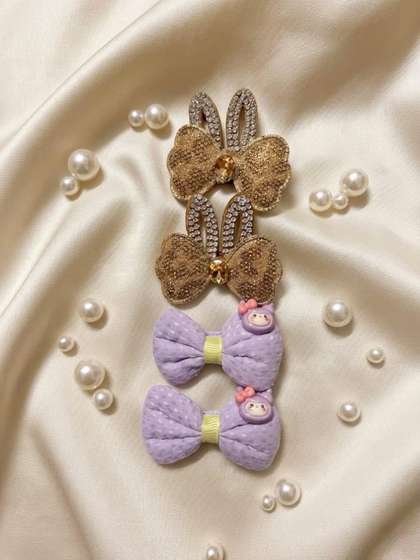 Radhya Accessories Girls
                    Set of 4 Hair Accessory Set