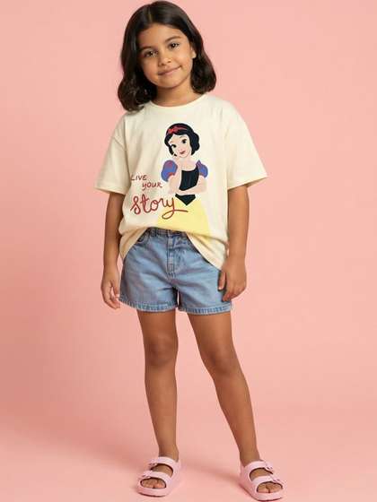 NautiNati Disney Snow
                    White Girls White Pure Cotton Oversized T Shirt