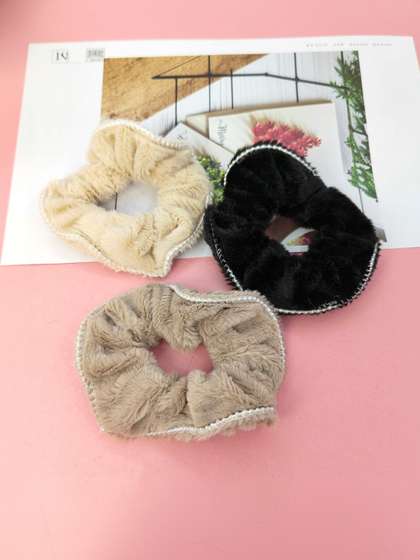Balasundri Girls Set of
                    3 Ponytail Holders