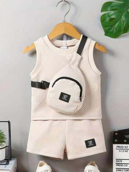 FAHAD CREATIONS Boys
                      Round Neck T-shirt with Shorts