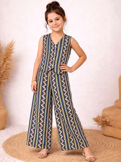 FASHION DREAM Girls
                        Printed Top with Trousers Co-Ord Set