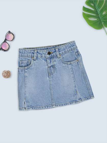 Pantaloons Junior Girls
                    Cotton Side Slit Mini Straight Skirt